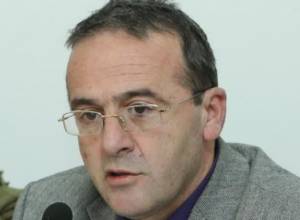 Human Rights Watch: Authorities should immediately investigate death threats against Artur Sakunts