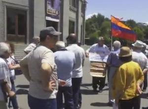 March in support of Sasna Dzrer: live