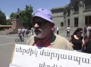 Վարդգես Գասպարիի խոսքը երթի ժամանակ