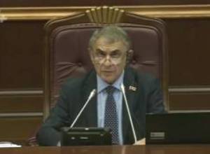 Ինչու բացակա պատգամավորները չեն կարող քվեարկել