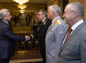 Serzh Sargsyan congratulates Russians