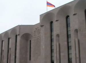 Yerevan Mayor appoints heads administrative districts