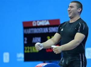 Simon Martirosyan becomes world champion