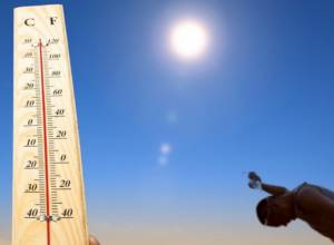 Attention: Avoid direct sunrays