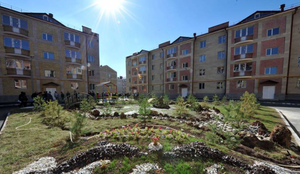 AE246675-1A18-464E-935F-2AC3656E785C_mw1024_mh1024_r1_s