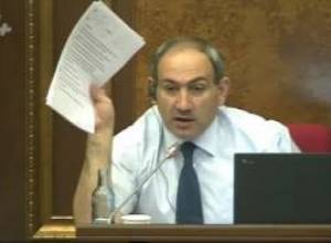 «ՀՀ-ում սեքս կա՞ »Նիկոլ Փաշինյանը դիմում է Տիգրան Մուկուչյանին