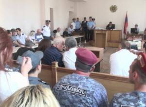 Արհեստականորեն ձգձգվում է Վ. Շիրխանյանի և մյուսների դատավարությունը. Հայկ Ալումյան