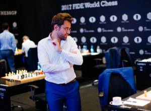 Левон Аронян проиграл в предпоследнем туре