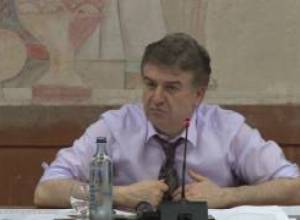 Ունենք ոչ էֆեկտիվ ծախսեր. Կարեն Կարապետյանն՝ Արմավիրի մարզում