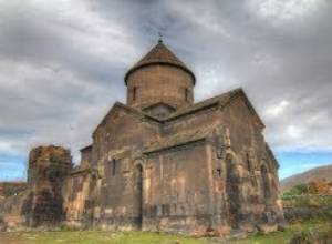 Հայկական եկեղեցիների կապը աստղագիտության  հետ