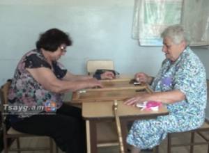 Տարեցները մրցում են շախմատ, նարդի, շաշկի և դարթս մրցաձևերում
