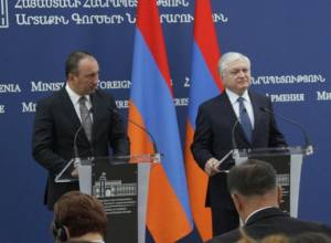 Ադրբեջանը շարունակում է միջազգային հանրության աչքերին թոզ փչել. Նալբանդյան
