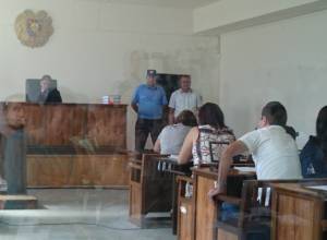 Lawyer of one of members of Sasna Dzrer removed from hall, another received warning