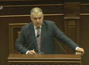 Ցավում եմ, որ նման դեպք տեղի ունեցավ. Դ. Հարությունյանը՝ փակված ցուցահանդեսի մասին