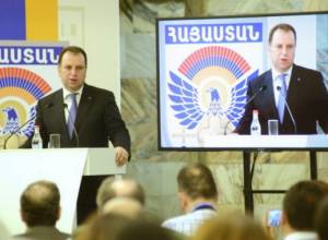 Բանակում չծառայած պաշտոնյաներն ի հայտ են գալու. ՊՆ նոր նախաձեռնությունը. Առավոտ