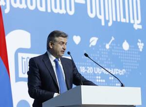 Պետք է մեջքներս ուղղենք. Կարեն Կարապետյան