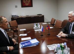 Armenian, Russian FMs meet in New York