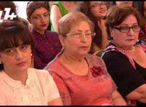 Ռուս նախարարին երգուպարով դիմավորեցին