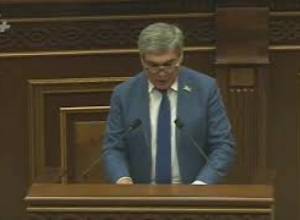 «Ով չի ուզում տեսել, կեսօրի էլ կասի գիշեր է»