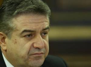 Karen Karapetyan receives Iranian oil and energy ministers in Iran