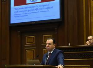 Վիգեն Սարգսյանը պատժելու է նրանց, որոնք բանակում ստիպում են աթեիստներին աղոթել, խաչակնքվել ու մկրտվել. Առավոտ