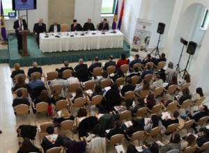 Թուրք մարդաբանն ու լրագրողը Մայր Աթոռում խոսել են մարտահրավերներից