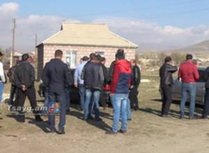 Կուտակումներ Վահրամաբերդի 30/13 ընտրատեղամասում
