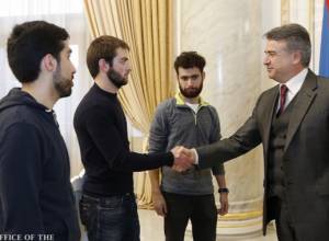 If we are not clever, we will not have a good future - Prime Minister to Students