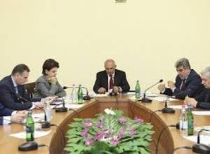 ԱԺ պաշտպանության հանձնաժողովի գիշերային նիստը