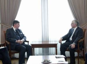 Էդվարդ Նալբանդյանն ընդունել է ֆրանսիացի սենատորին