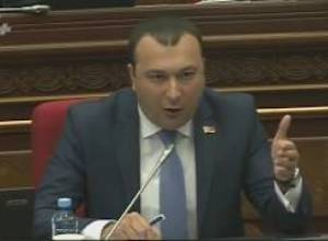 Պետական մարմինները խուզարկում են՝ ստուգումների պատրվակի տակ