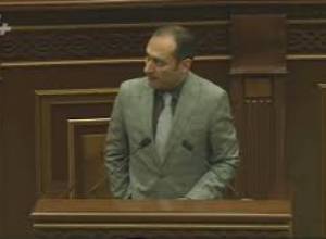 Արտակ Զեյնալյան
