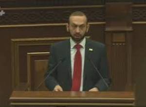 Արարատ Միրզոյանը այցելել էր հացադուլավոր ուսանողներին