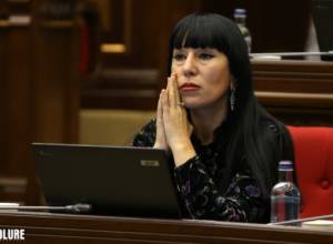 «Ձեր դուխը չի՞ հերիքում մտնել այնտեղ, որտեղ կան արտոնյալներ». Նաիրա Զոհրաբյանը՝ նախարարին