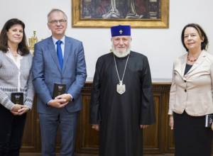 Կաթողիկոսն ընդունել է  ԵԱՀԿ գործող նախագահի ներկայացուցչին