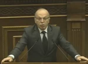 Թաթուլ Մանասերյանն առաջարկում է ձեւավորել ազգային օրակարգ