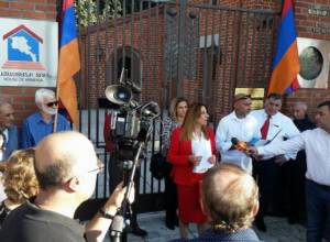 Zaruhi Postanjyan's protest action in Los Angeles