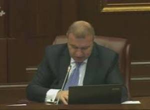 Մելքումյան. պարոն նախարար ասեք Այո կամ Ոչ