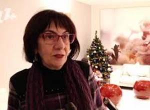 Լենա Նազարյանին պատգամավոր դառնալուց հետո տարօրինակ հարց են տալիս