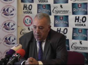 Նախագահի և վարչապետի թեկնածուների մասին հարցը ժամանակավրեպ է. Մկրտիչ Մինասյան