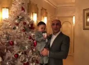 Արթուր Աբրահամը շնորհավորում է