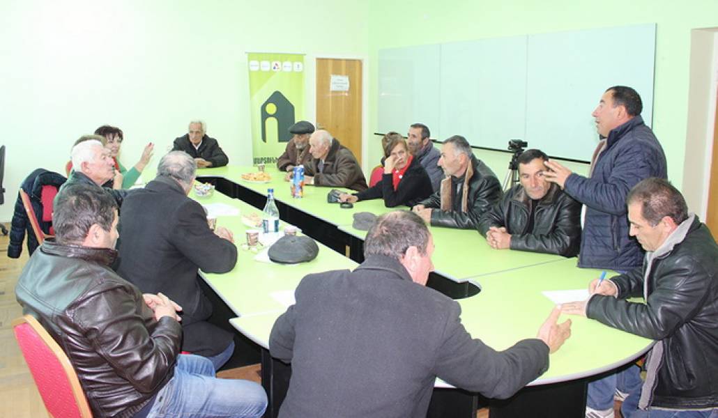 Astghadzor-residents