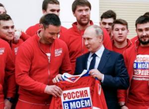 Putin Apologizes to Athletes