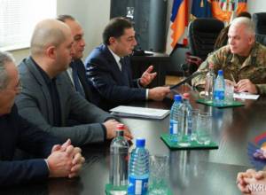 ԱԺ մի խումբ պատգամավորներ այցելել են Արցախի ՊԲ շտաբ