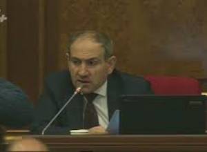 Փաշինյանը կոչ արեց արտահերթ նիստ գումարել