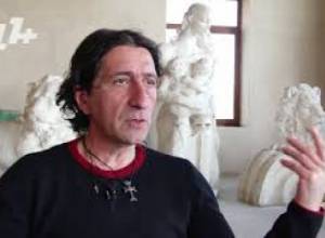 Հռոմի պապն ընդունել  է Վիգեն Ավետիսի նվերը