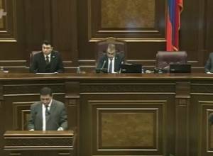 Օտարերկրացիներին հատուկ կացության իրավունքները  վերապահվում են վարչապետին