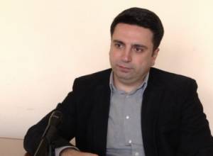 Taron Margaryan answers Alain Simonyan's question