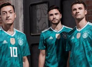 Գերմանացիները դժգոհ են ֆուտբոլի հավաքականի նոր մարզաշապիկից