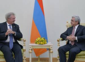 Гор Глечян освобожден от работы